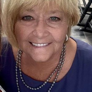 Meet your Posher, Evelyn